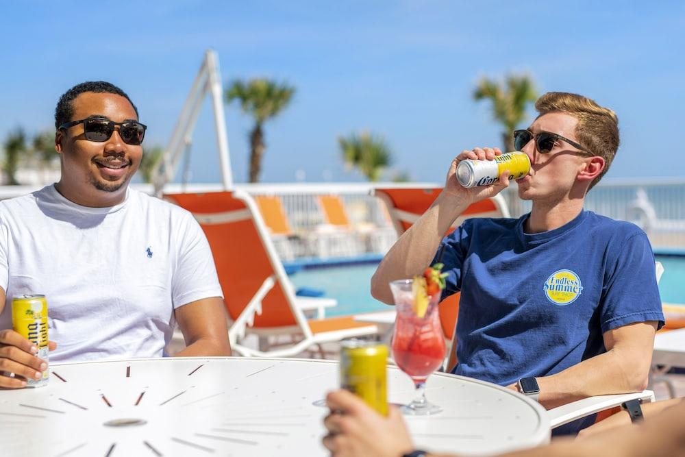 Comfort Inn & Suites Daytona Beach Oceanfront Ngoại thất bức ảnh