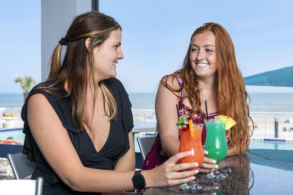 Comfort Inn & Suites Daytona Beach Oceanfront Ngoại thất bức ảnh